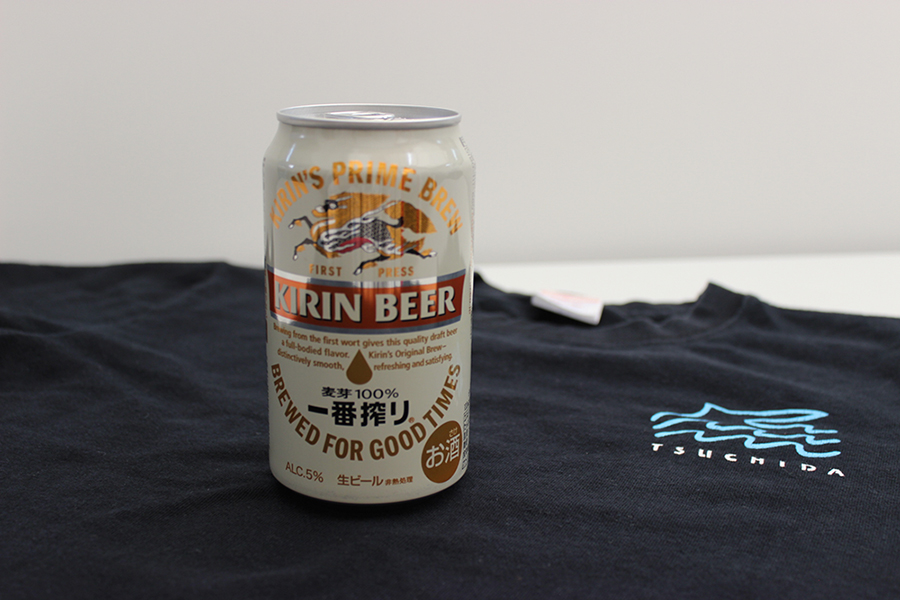 ビールと黒いＴシャツ